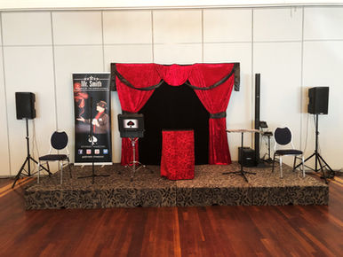 Corporate Event Magician

