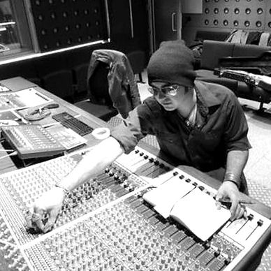 Simon Hurts in the studio