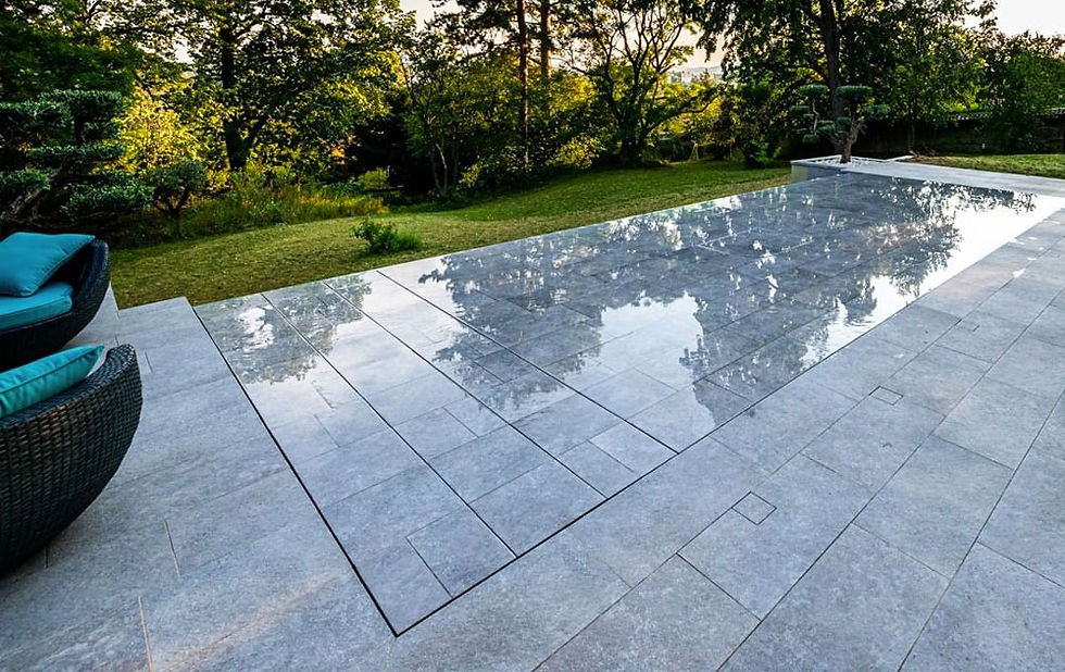 Piscine a fond mobile par Idéal Piscine