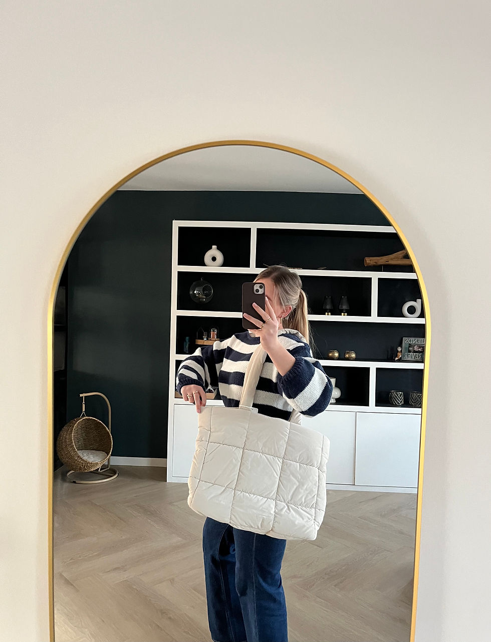 Thumbnail: ‘Winny’ puffer bag, beige, schoudertas