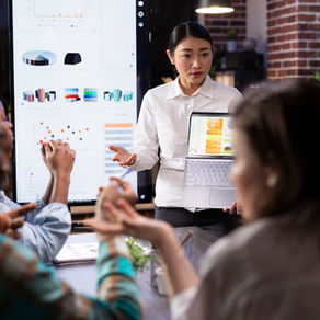 Why CEOs Choose a Fractional CMO During Market Downturns or Fundraising, Marketing Consultant Indonesia