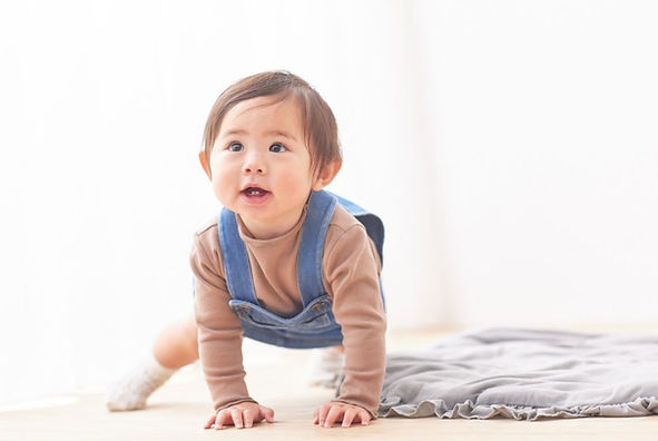 赤ちゃんの「動けないブレーキ」をサポートして健やかな成長をお手伝いする、札幌の理学療法士による発達サポート。