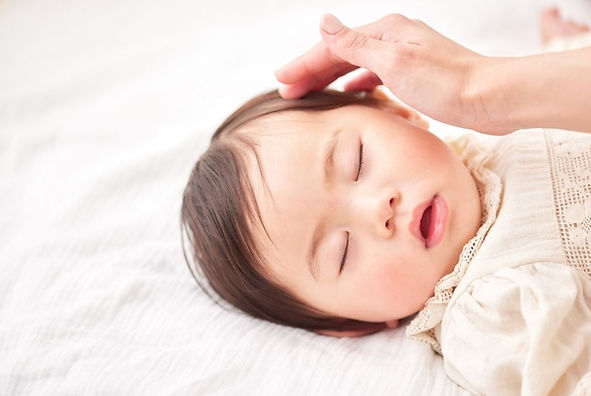 眠っている赤ちゃん|札幌 赤ちゃん整体 向き癖や睡眠のお悩みケア 無痛オステオパシー