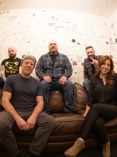 Faded Rose sorprende con 'In The First Place': "Explorando el amor desde la espontaneidad".