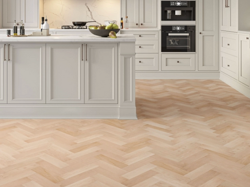 How to Decide Between Engineered vs Solid Parquet Flooring for Your Home?