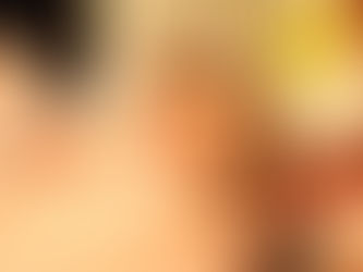 How Showgirl Feathers, Sequins & Theatrical Glam Took Over 2025 – Thanks to Taylor Swift