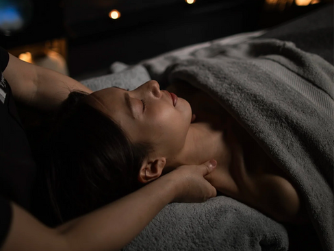 An Introvert's Dream? We Tried Hong Kong's Only Silent Massage — 80 Minutes at Thunder Massage, Central | Review