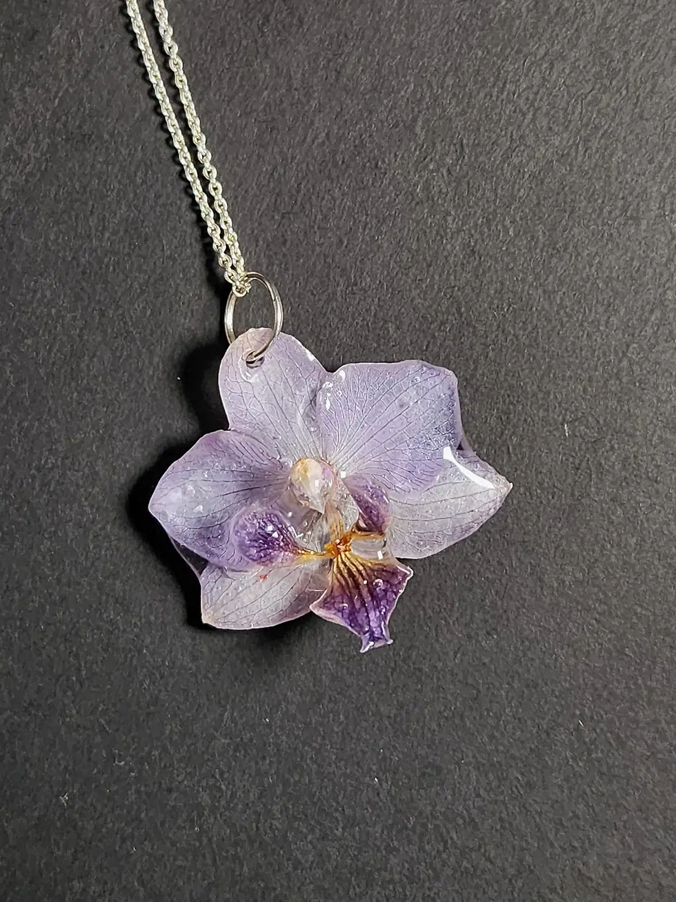 Miniatura: Lavender Orchid Pendant