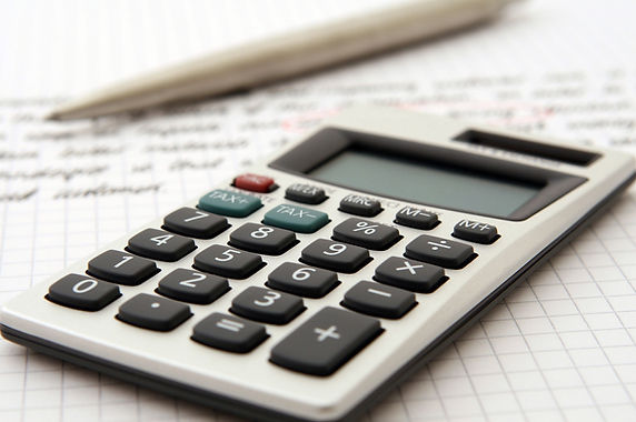 accountant-1238598_1920.jpg