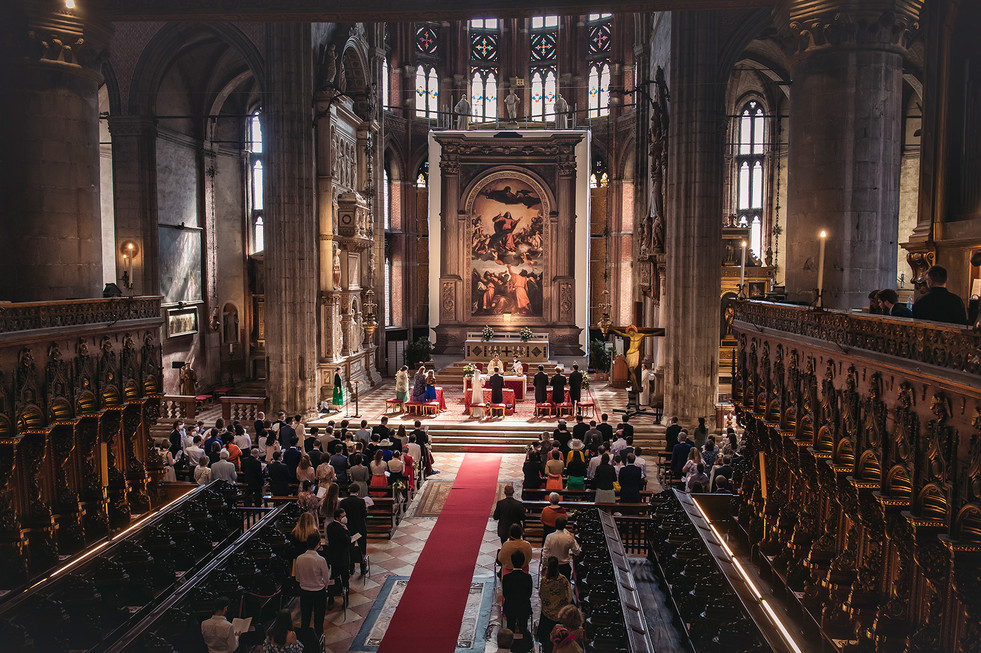 Wedding at the Basilica dei Frari in Venice