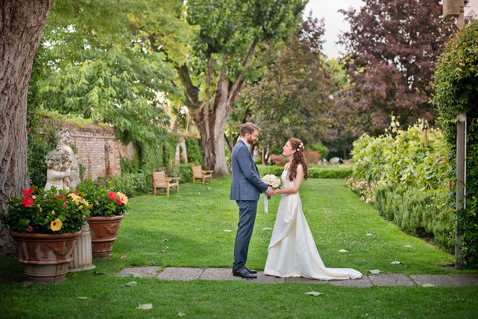 Wedding in Venice, Italy church Dei Miracoli and Cipriani