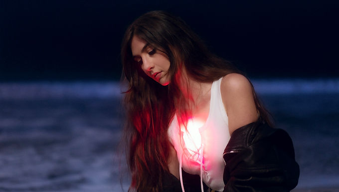 Weyes Blood, "It's Not Me, It's Everybody"