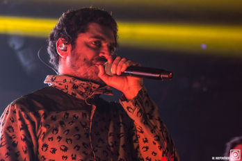 Ainda há tempo: rima e protesto na passagem de Criolo por JF