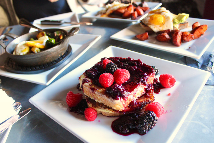 Brunch Club: 4 Eat & Drink