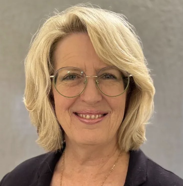 Writer: Robin Khoury