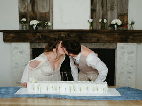 Why Wedding Cakes Cost More (And What You’re Actually Paying For)