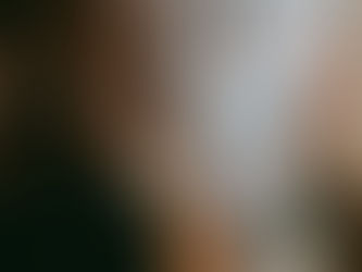 What Sets a Luxury Wedding Cake Experience Apart