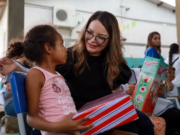 Entidades filantrópicas recebe doações com a presença da primeira-dama de MT