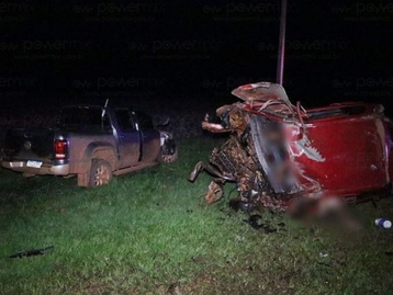 Colisão de carro pequeno e Amarok deixa três mortos em rodovia de MT