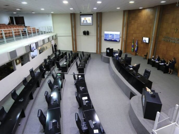 Deputados não aparecem e sessão é suspensa em MT