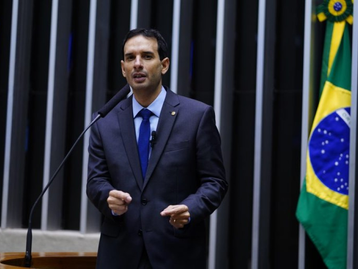 Projeto proíbe incentivos tributários da União a empresa que cometer crime ambiental