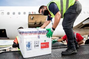 Mato Grosso recebe nova remessa com 241,6 mil doses de vacinas contra a covid nesta quarta e quinta