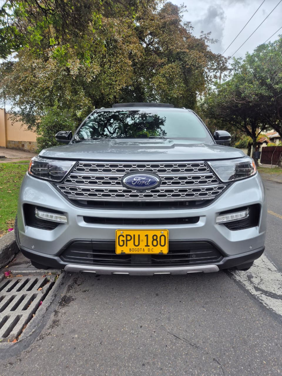 Miniatura: Ford Explorer 2.3 Limited