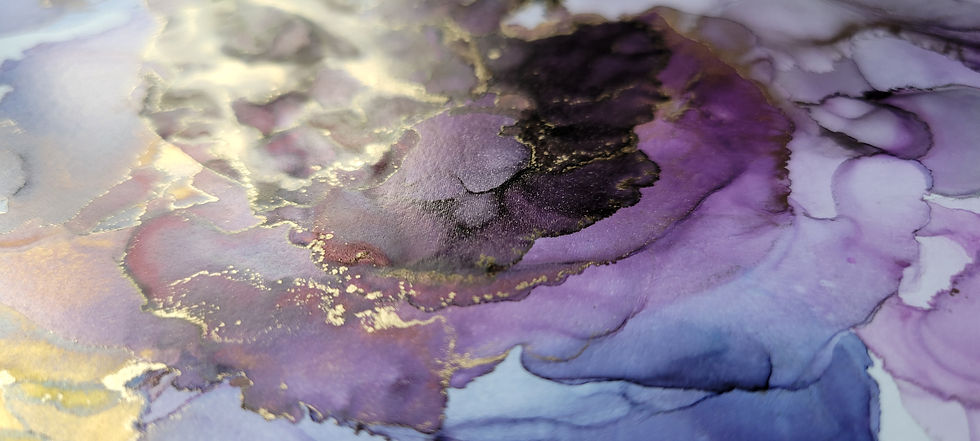 Miniatura: Abstract art with fluid purple, black, and gold on Yupo paper