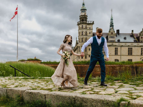 Yana and Kalum - Kronborg castle wedding in Denmark