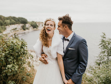 What is an elopement wedding?