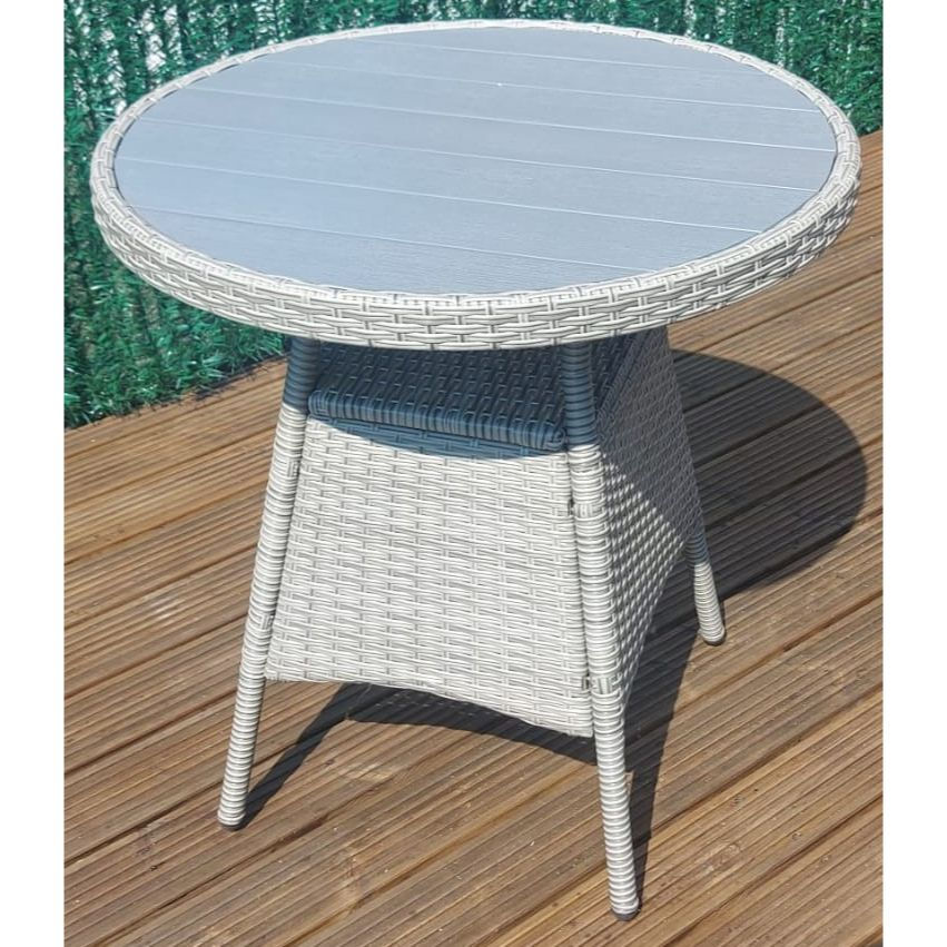 Tektake rattan table