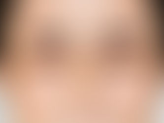 一抹撫平歲月痕跡:Yabaoy Rose 逆齡全效再生眼霜助你重現明亮雙眼