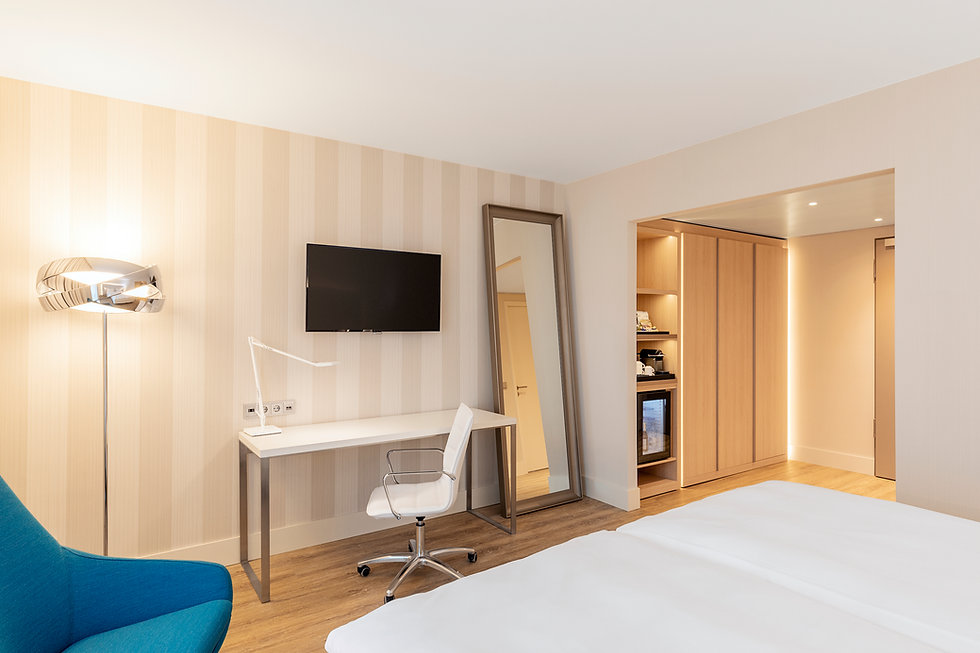 NH hotel Mannheim Innenausbau, Einbaumöbel, Konferenzräume Furniture shopfitting Markstahler und Barth