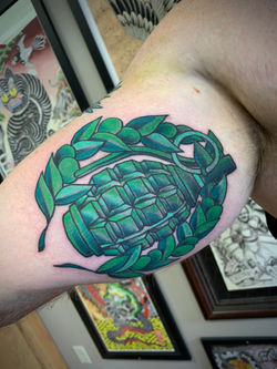 grenade_tattoo