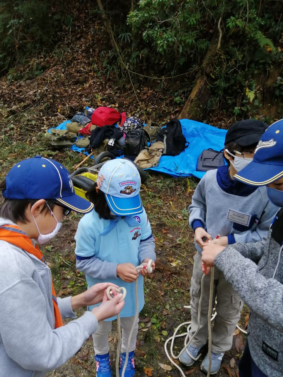 LINE_ALBUM_20201129自然体験遊び_220429_201