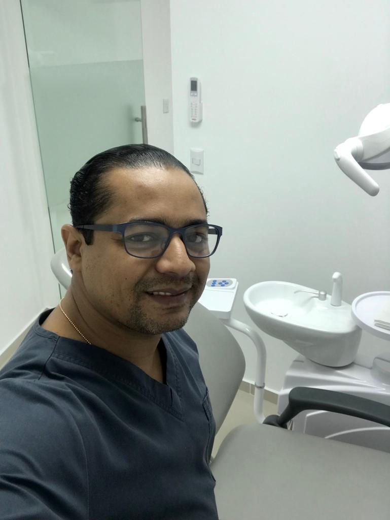 Miniatura: Dr. José Mena