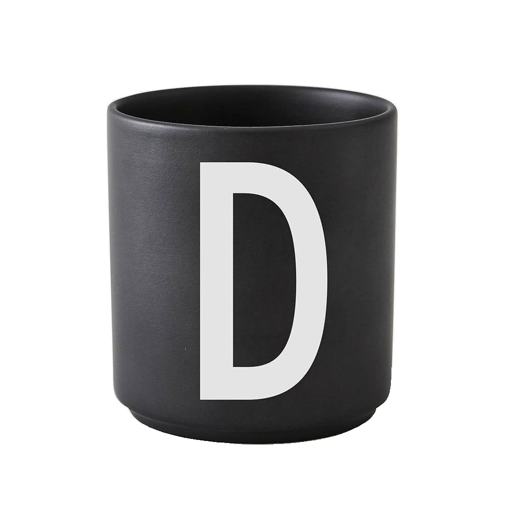 Design Letters Tasse D in schwarz