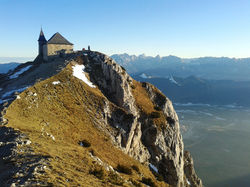 Kapelle am Gipfel des Dobratsch