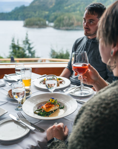 Dining30.jpg