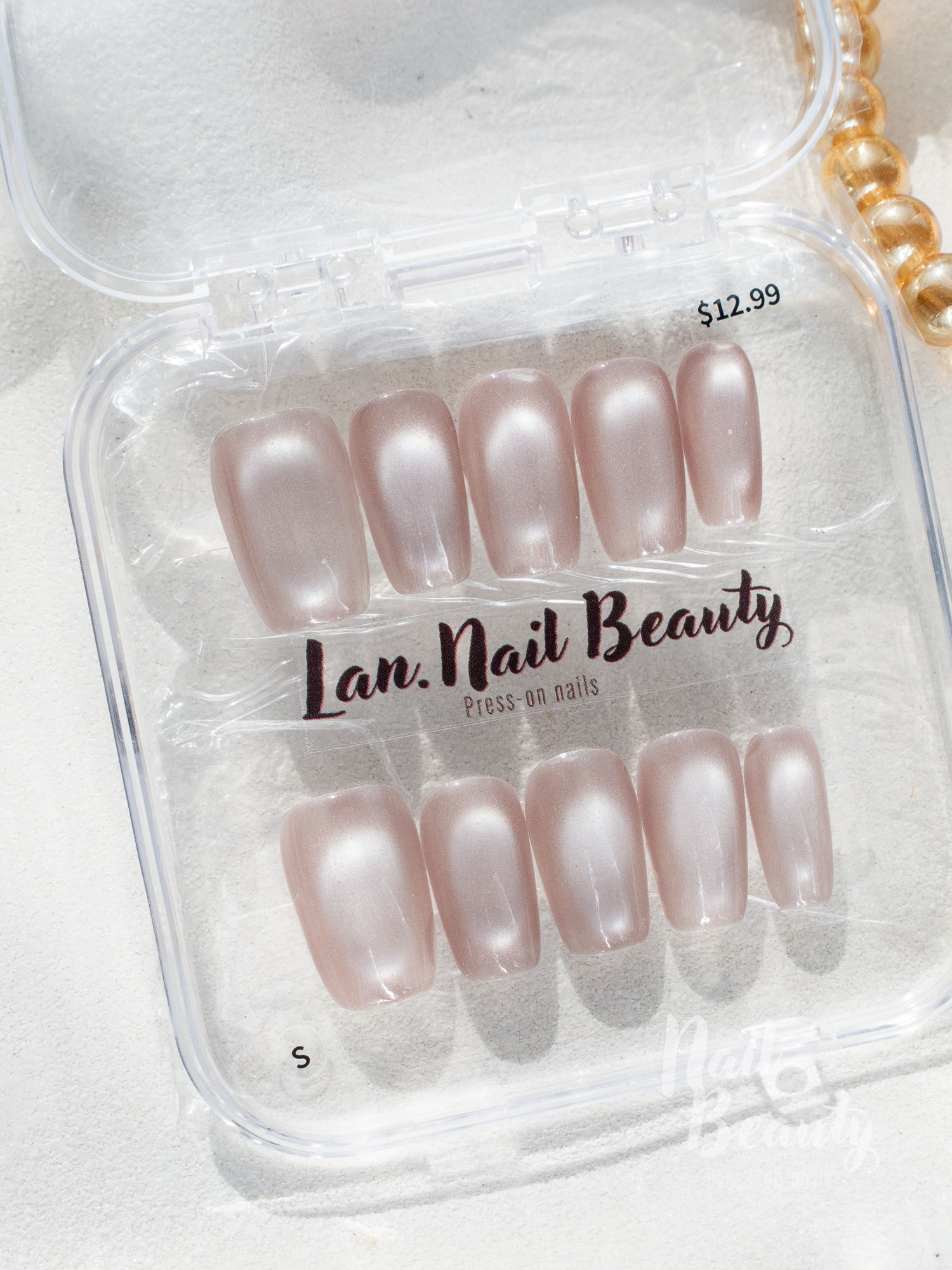 B Press-on nail S