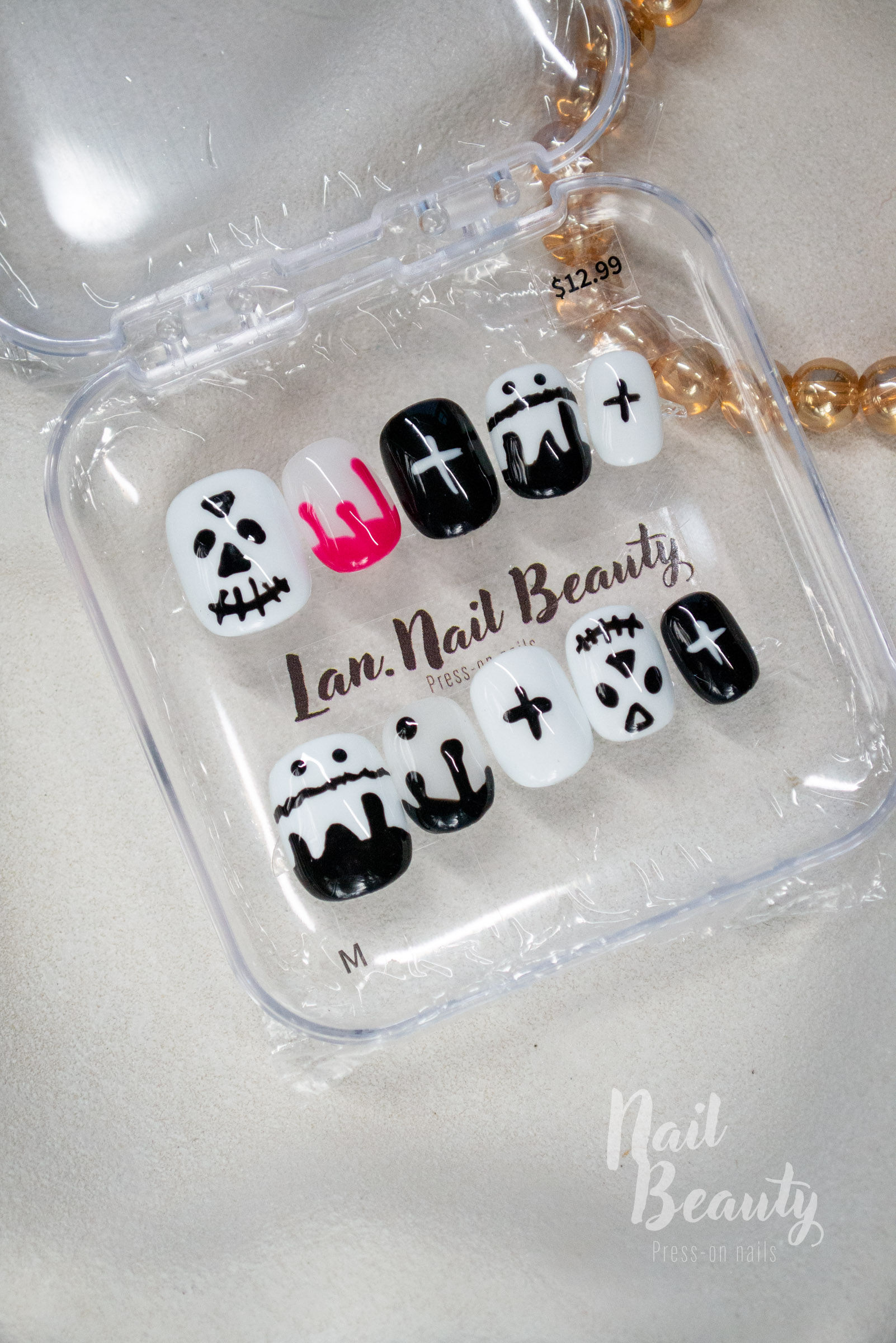 N Halloween Press-on nail M