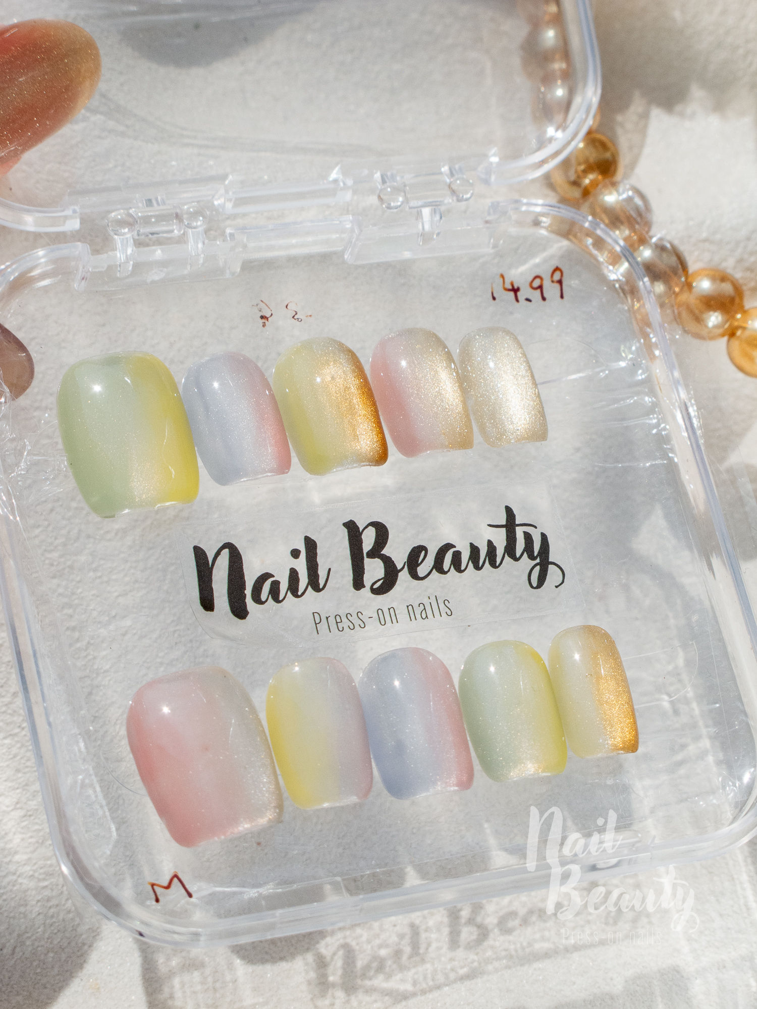 B Press-on nail S/M