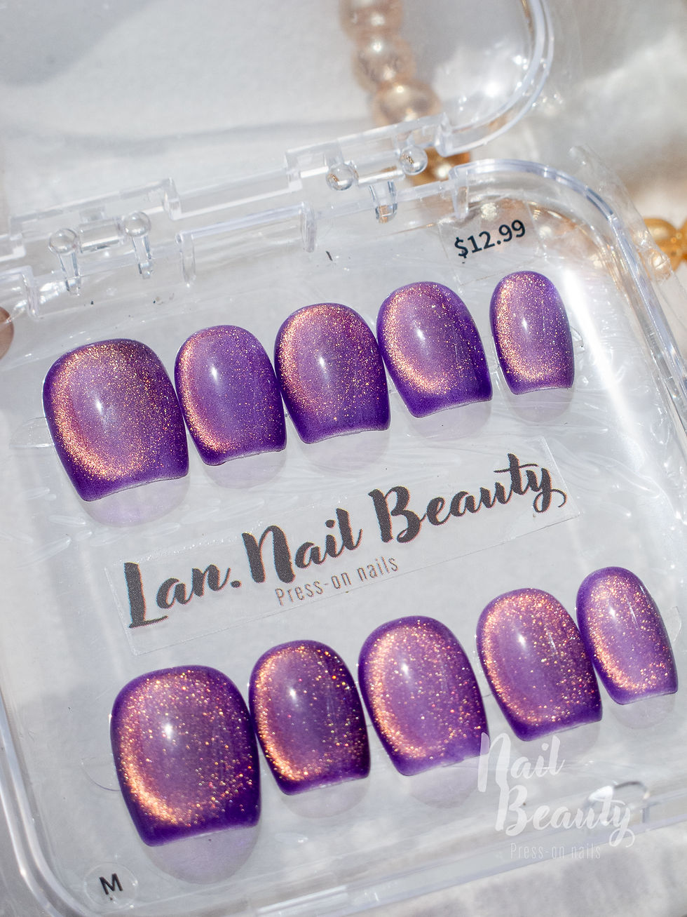 Thumbnail: B Press-on nail M