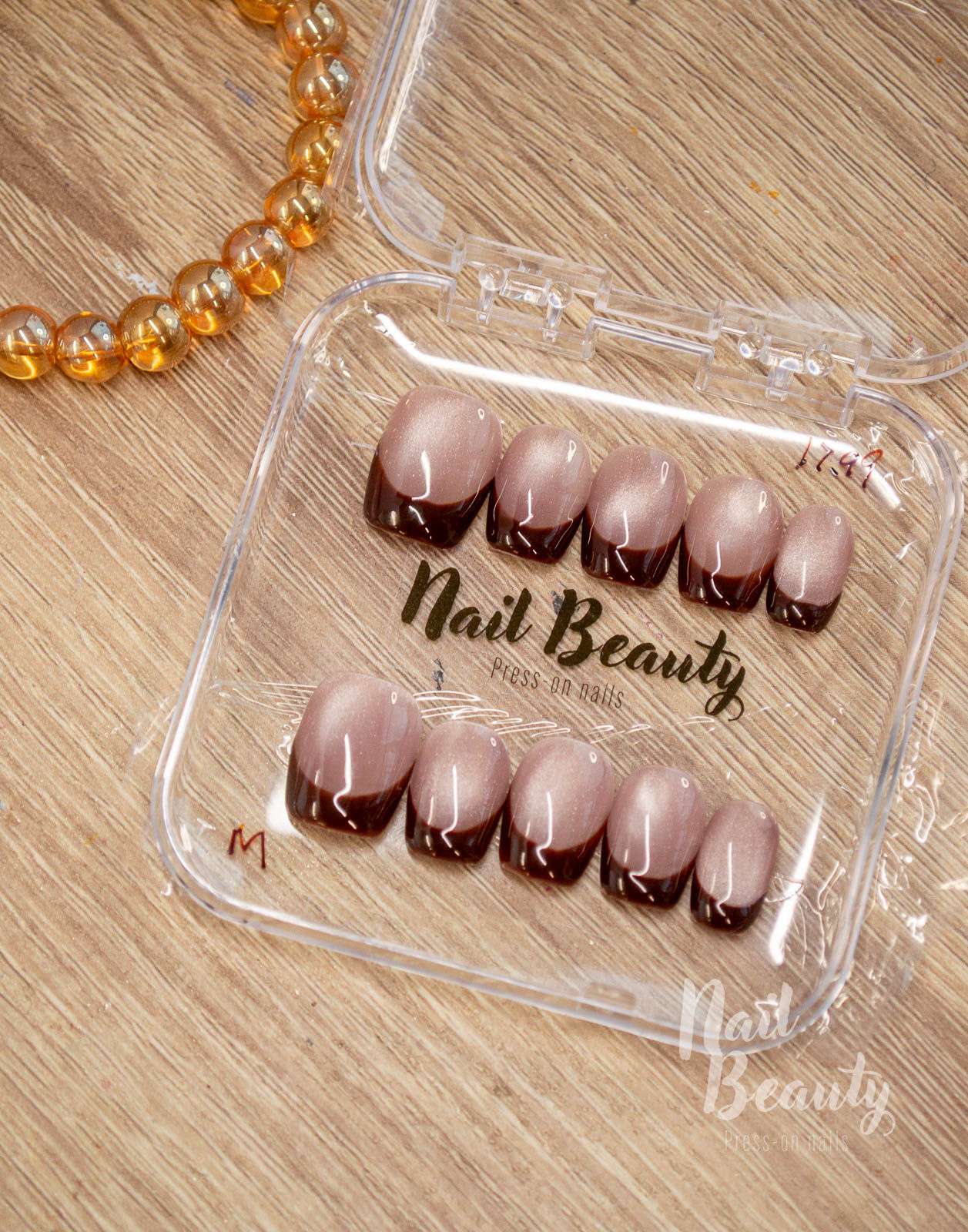Press-on Nail