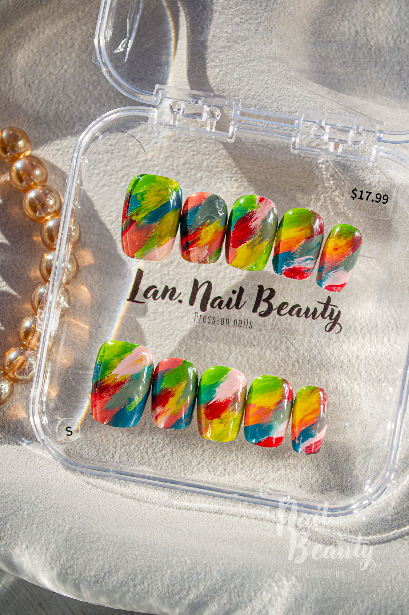 B Press-on nail S