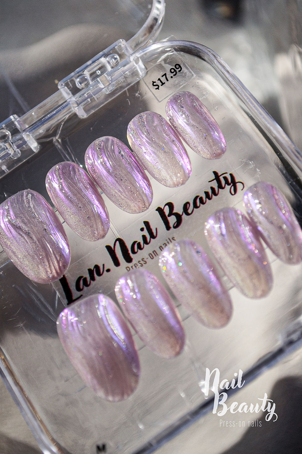 Thumbnail: O Press-on nail M