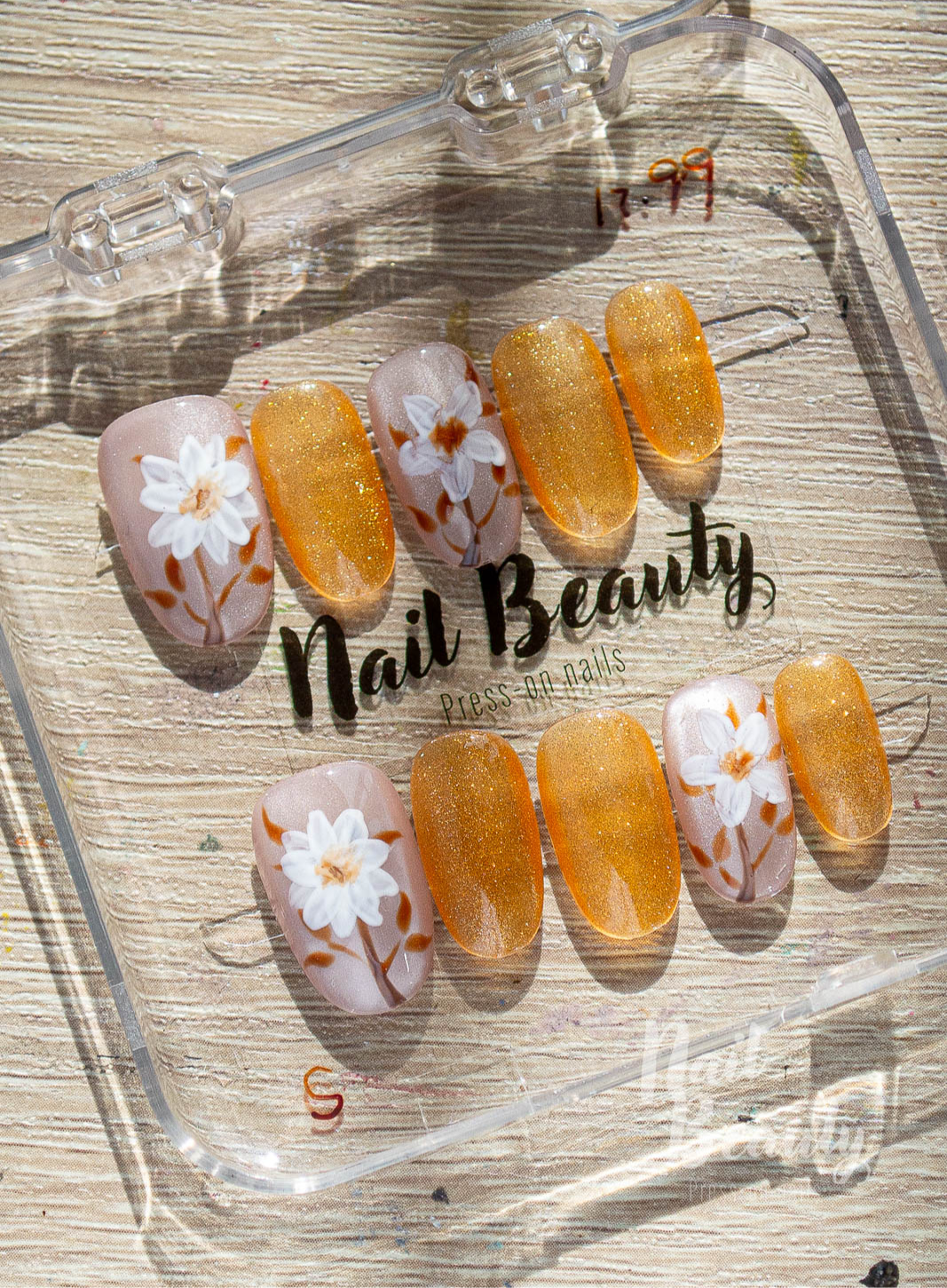 Press-on Nail