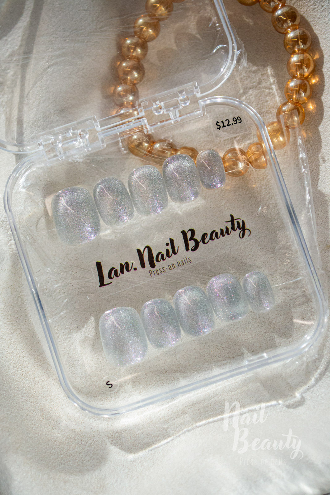 N Cat eye Light Press-on Nail S