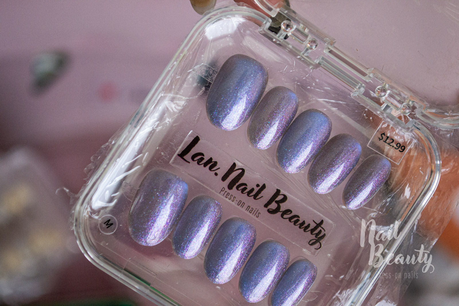 O Press-on Nail M