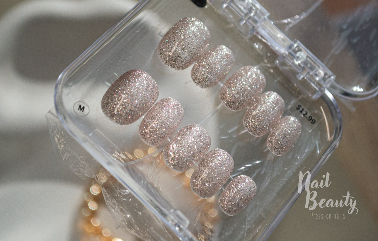 O Press-on Nail M